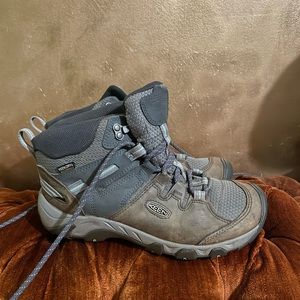 Keen hiking boots